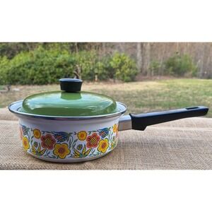 Vintage Floral Enamel Flower Power Pot Saucepan Avocado Green Lid 1970s Retro